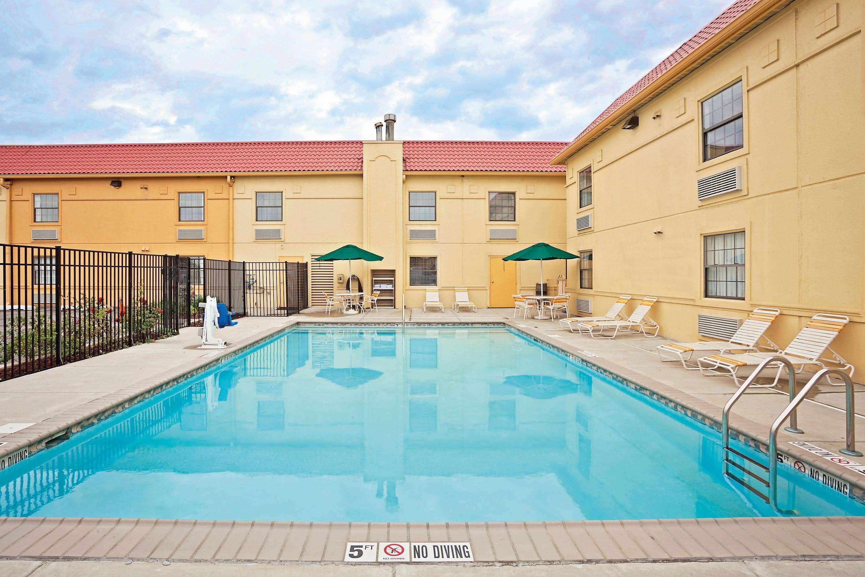 La Quinta Inn By Wyndham Merrillville Dış mekan fotoğraf